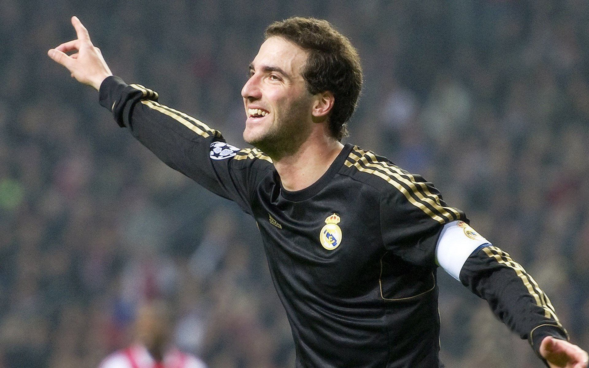 篮球比赛中的团队精神